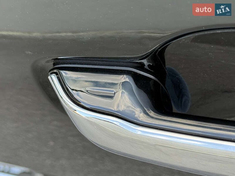 Внедорожник / Кроссовер Toyota Sequoia 2025 в Киеве