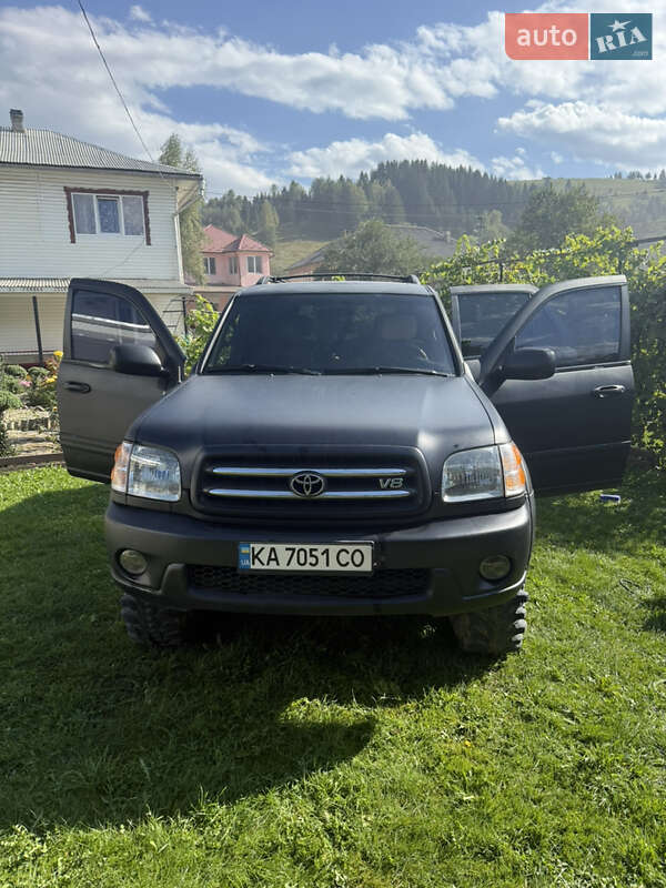 Внедорожник / Кроссовер Toyota Sequoia 2000 в Путиле