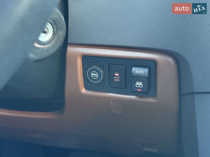 Внедорожник / Кроссовер Toyota Sequoia 2011 в Тернополе