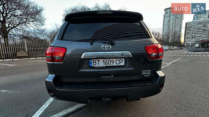 Внедорожник / Кроссовер Toyota Sequoia 2015 в Одессе фото 5 Внедорожник / Кроссовер Toyota Sequoia 2015 в Одессе