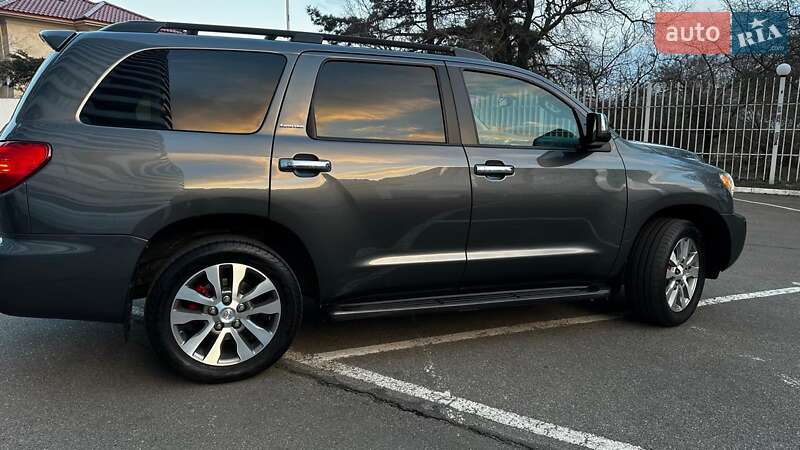 Внедорожник / Кроссовер Toyota Sequoia 2015 в Одессе фото 7 Внедорожник / Кроссовер Toyota Sequoia 2015 в Одессе