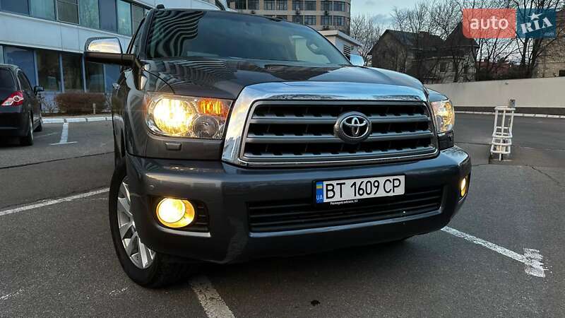 Внедорожник / Кроссовер Toyota Sequoia 2015 в Одессе фото 12 Внедорожник / Кроссовер Toyota Sequoia 2015 в Одессе