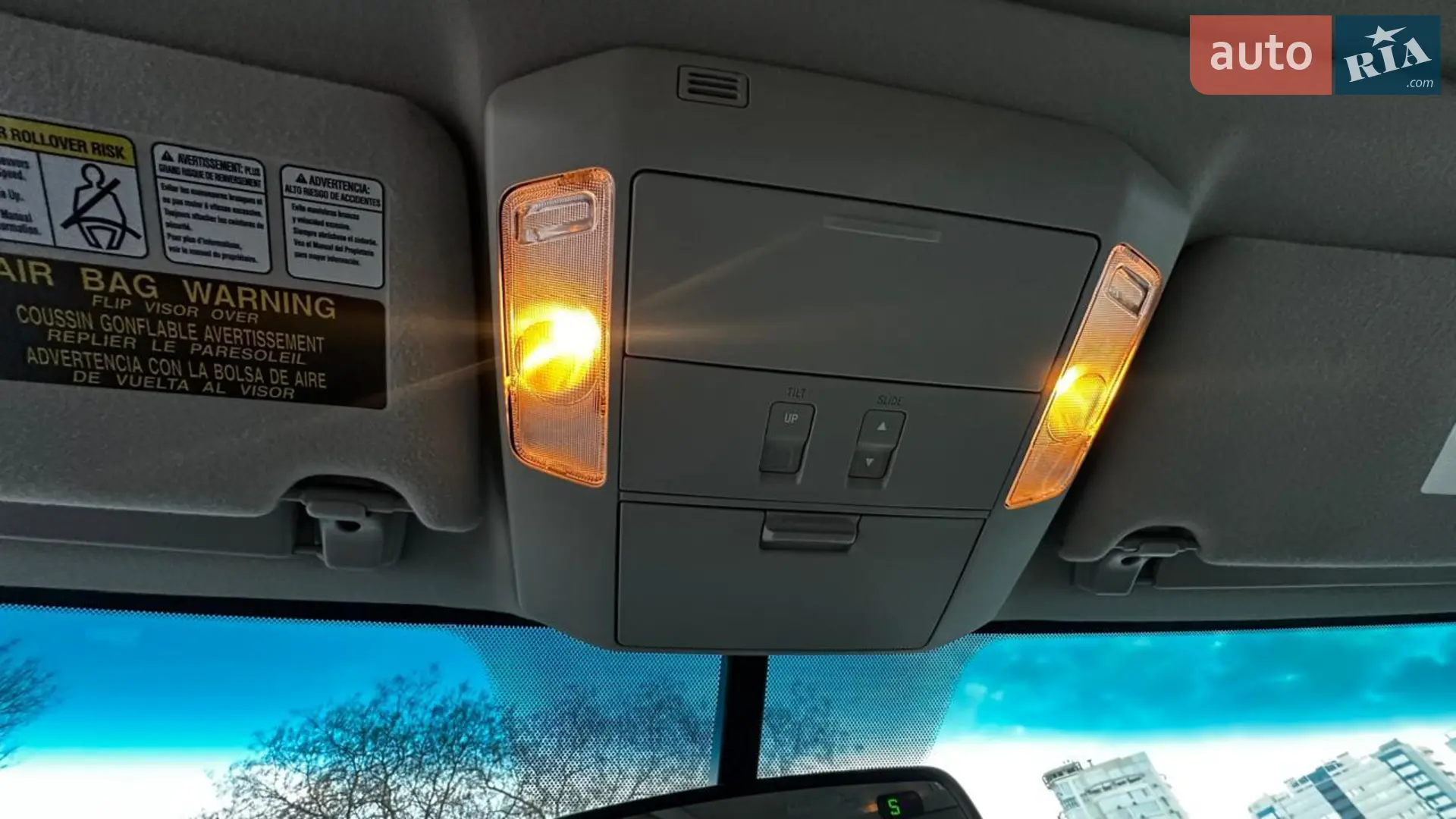2015 Toyota Sequoia - мініатюра 23