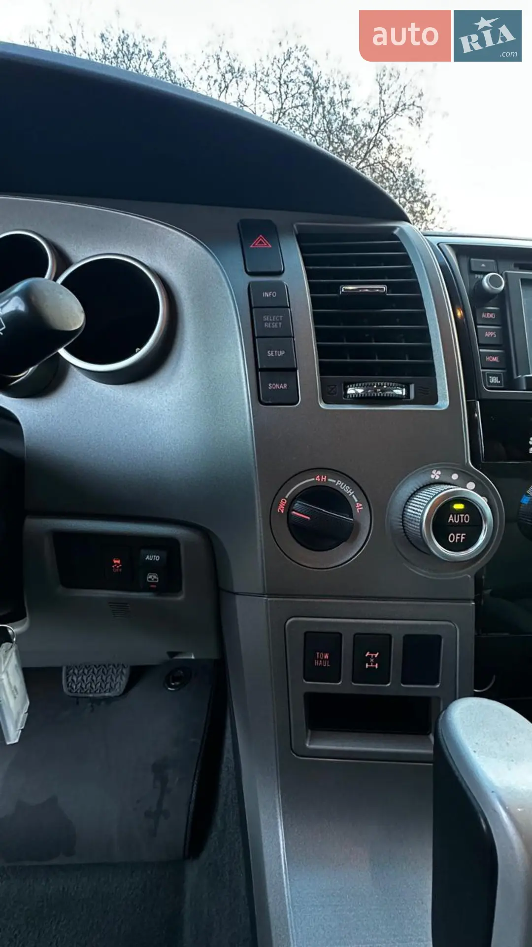 2015 Toyota Sequoia - мініатюра 26