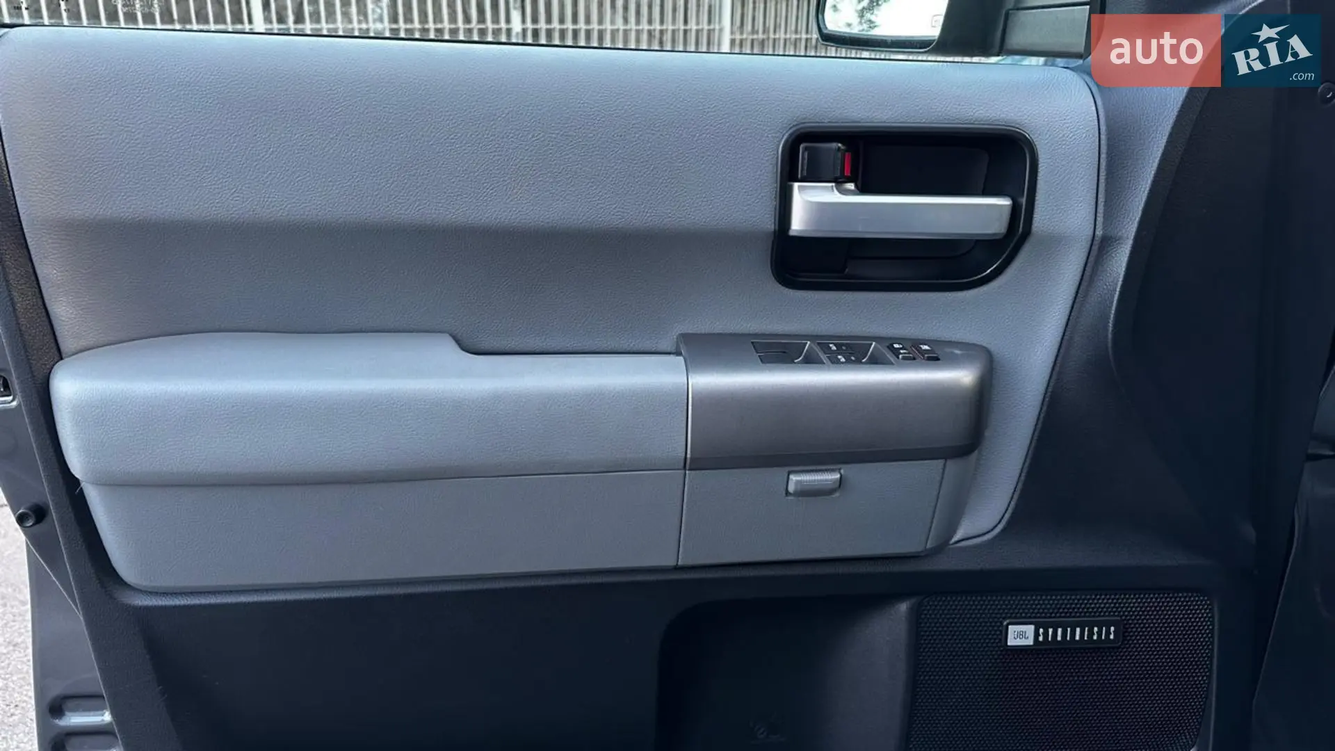 2015 Toyota Sequoia - мініатюра 31