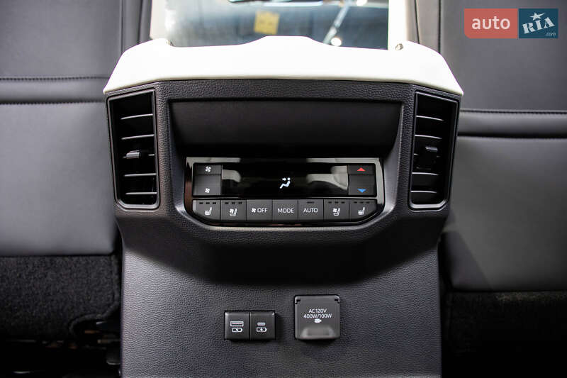Внедорожник / Кроссовер Toyota Sequoia 2025 в Киеве фото 42 Внедорожник / Кроссовер Toyota Sequoia 2025 в Киеве
