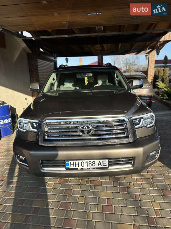 Внедорожник / Кроссовер Toyota Sequoia 2008 в Одессе