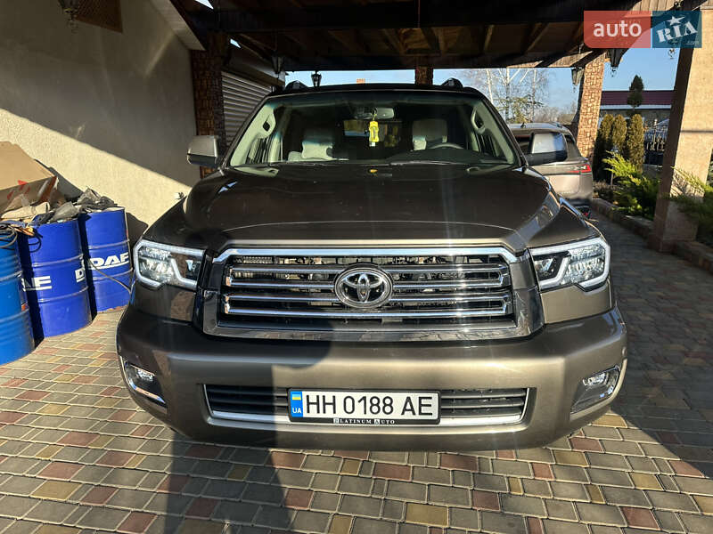 Внедорожник / Кроссовер Toyota Sequoia 2008 в Одессе