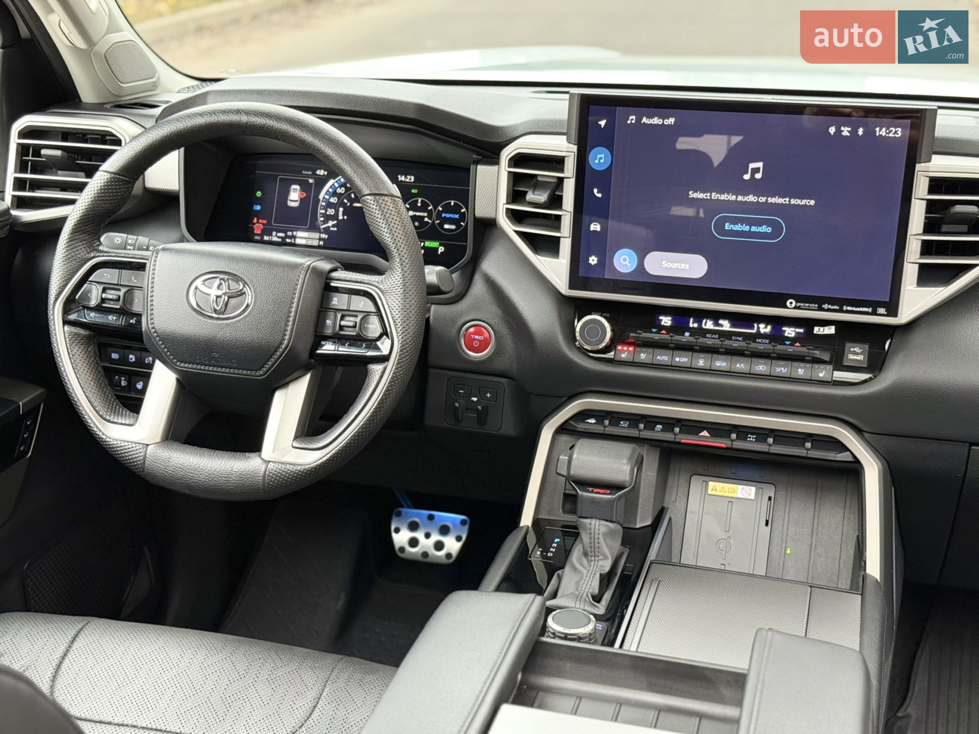 2023 Toyota Sequoia - мініатюра 8
