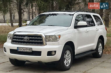 Внедорожник / Кроссовер Toyota Sequoia 2014 в Киеве