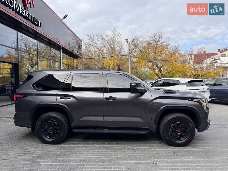 Позашляховик / Кросовер Toyota Sequoia 2023 в Одесі