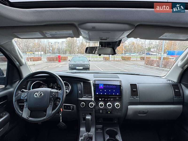 Внедорожник / Кроссовер Toyota Sequoia 2019 в Киеве фото 15 Внедорожник / Кроссовер Toyota Sequoia 2019 в Киеве