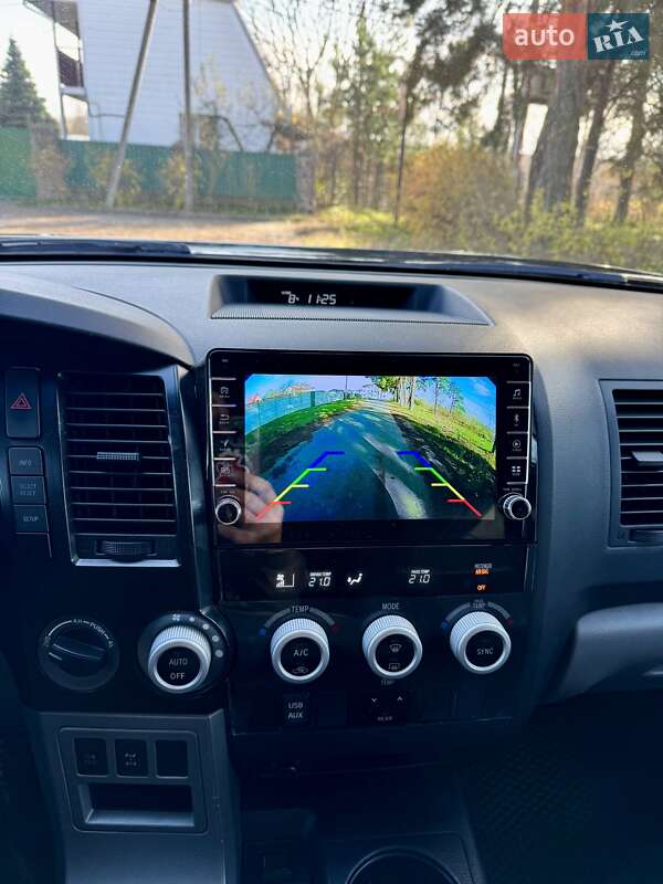 Позашляховик / Кросовер Toyota Sequoia 2011 в Києві фото 25 Позашляховик / Кросовер Toyota Sequoia 2011 в Києві