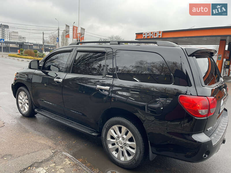 Внедорожник / Кроссовер Toyota Sequoia 2008 в Житомире