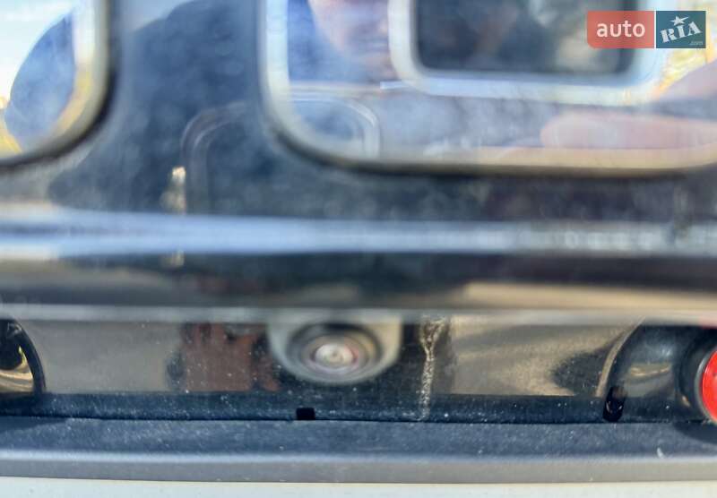 Позашляховик / Кросовер Toyota Sequoia 2011 в Києві