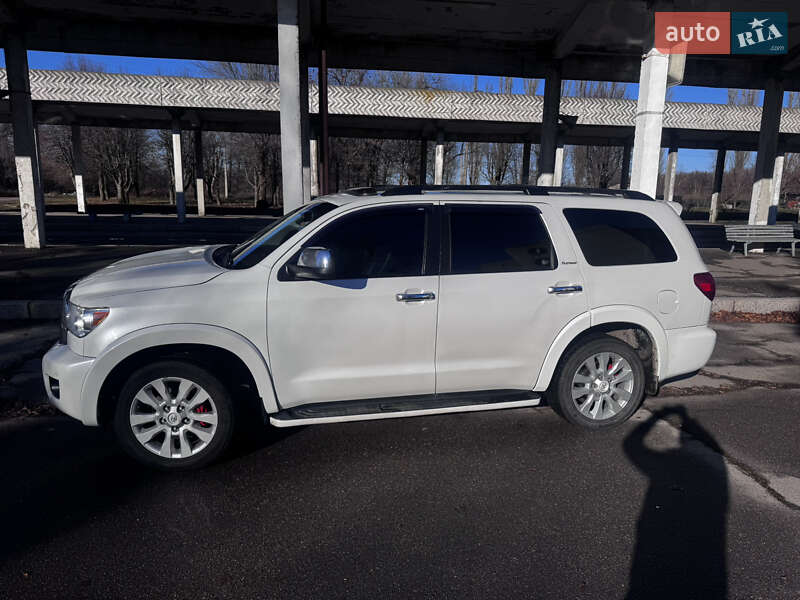 Внедорожник / Кроссовер Toyota Sequoia 2008 в Черкассах фото 4 Внедорожник / Кроссовер Toyota Sequoia 2008 в Черкассах