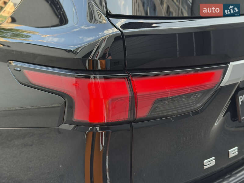 Позашляховик / Кросовер Toyota Sequoia 2025 в Києві