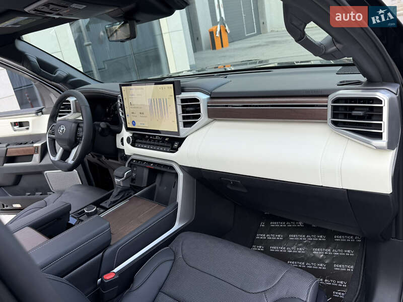 Позашляховик / Кросовер Toyota Sequoia 2025 в Києві