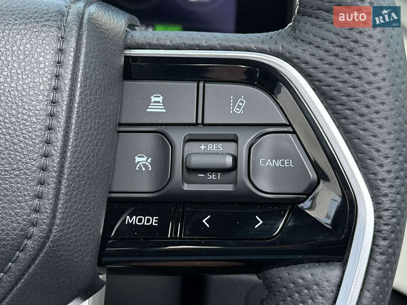 Позашляховик / Кросовер Toyota Sequoia 2025 в Києві