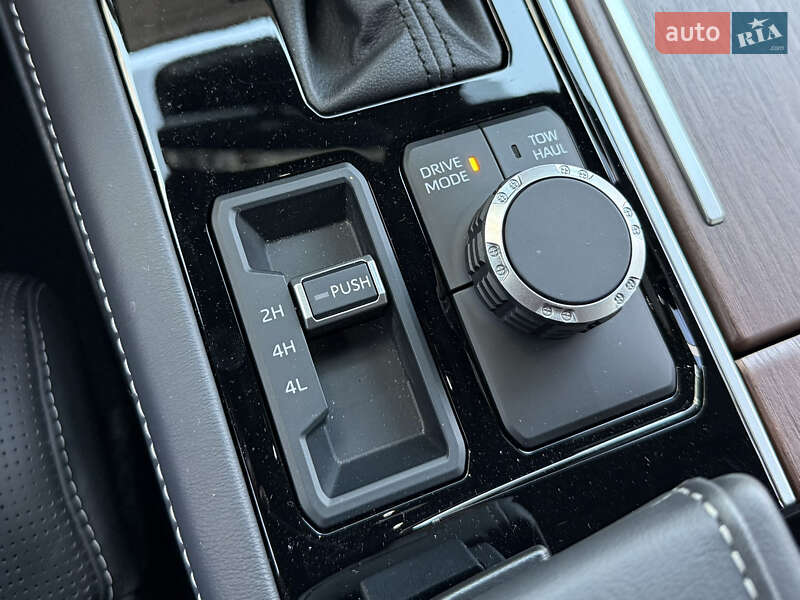 Позашляховик / Кросовер Toyota Sequoia 2025 в Києві