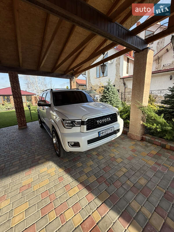 Внедорожник / Кроссовер Toyota Sequoia 2008 в Одессе