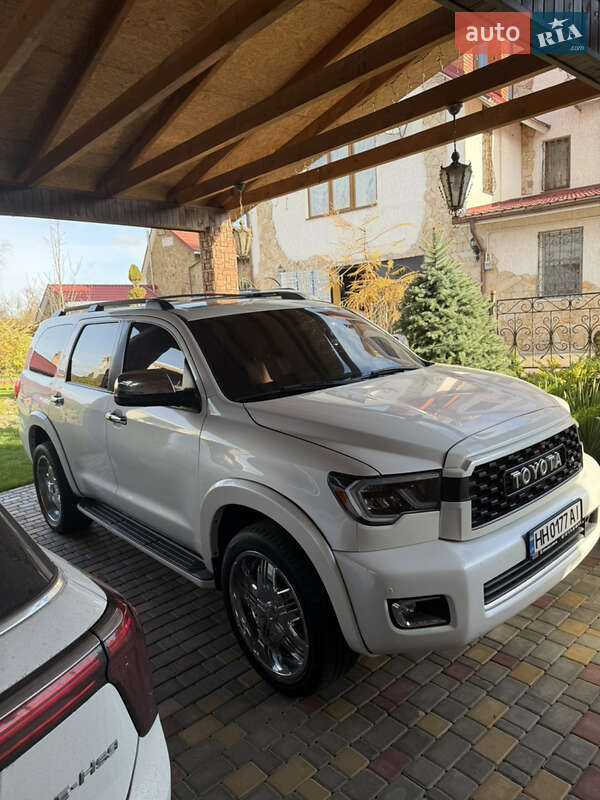 Внедорожник / Кроссовер Toyota Sequoia 2008 в Одессе