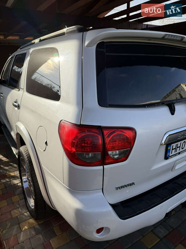 Внедорожник / Кроссовер Toyota Sequoia 2008 в Одессе