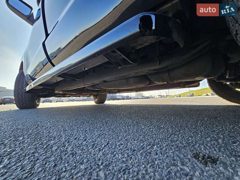 Позашляховик / Кросовер Toyota Sequoia 2008 в Дніпрі