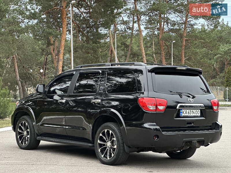Позашляховик / Кросовер Toyota Sequoia 2008 в Києві