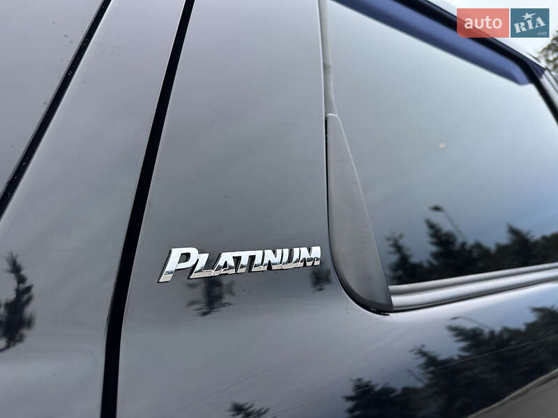 Позашляховик / Кросовер Toyota Sequoia 2008 в Києві