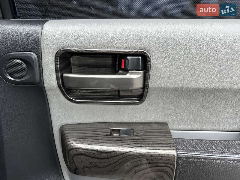 Позашляховик / Кросовер Toyota Sequoia 2008 в Києві