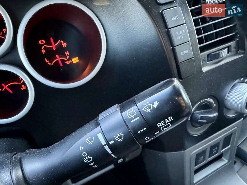 Внедорожник / Кроссовер Toyota Sequoia 2011 в Киеве фото 32 Внедорожник / Кроссовер Toyota Sequoia 2011 в Киеве