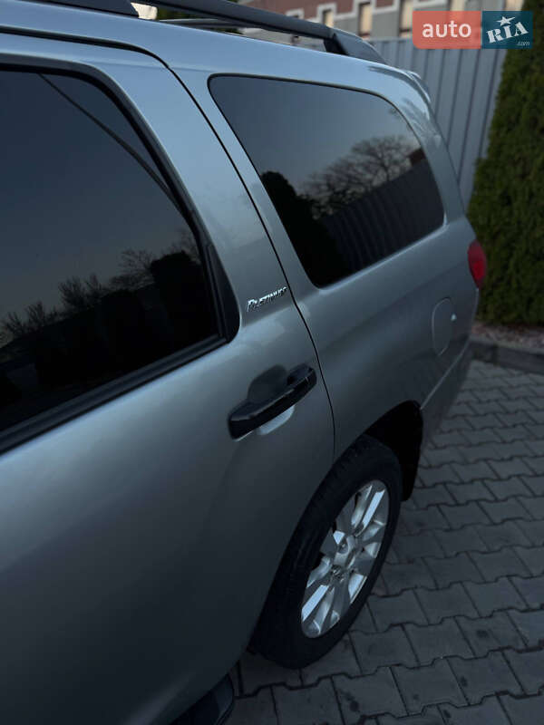 Внедорожник / Кроссовер Toyota Sequoia 2008 в Одессе фото 3 Внедорожник / Кроссовер Toyota Sequoia 2008 в Одессе