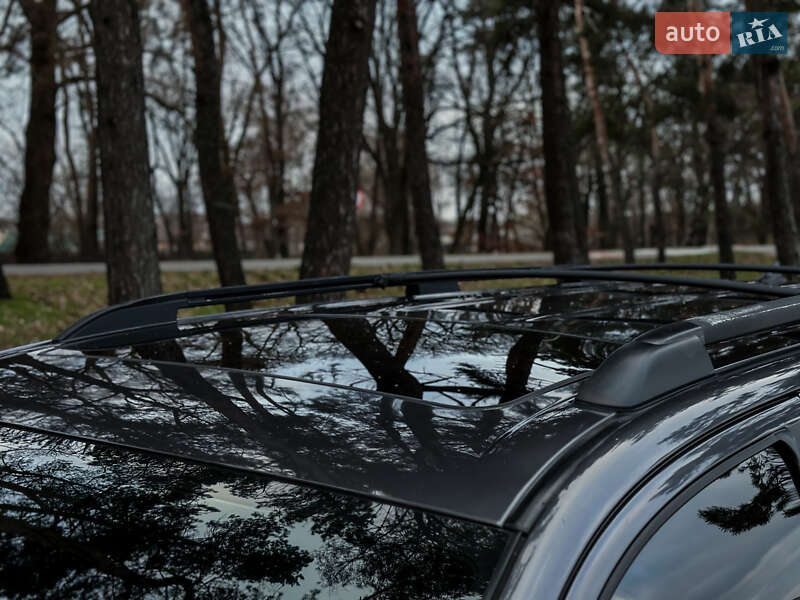 Внедорожник / Кроссовер Toyota Sequoia 2016 в Черкассах