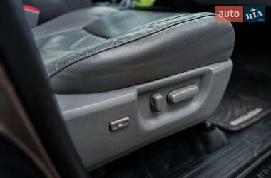 Внедорожник / Кроссовер Toyota Sequoia 2016 в Черкассах