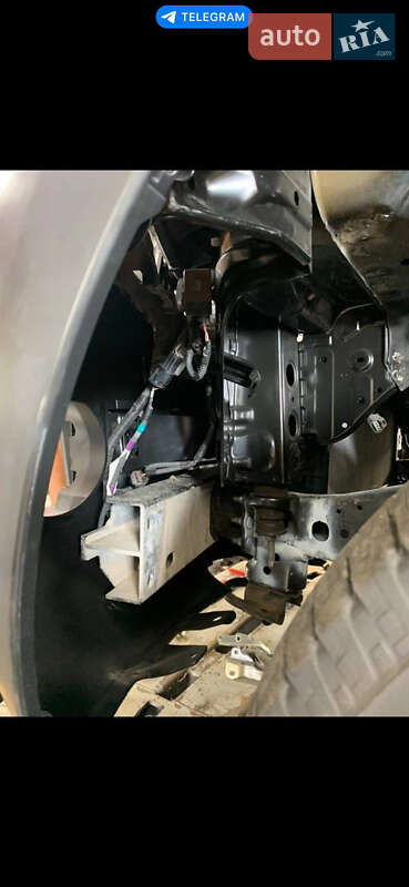 Внедорожник / Кроссовер Toyota Sequoia 2016 в Черкассах