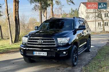 Внедорожник / Кроссовер Toyota Sequoia 2011 в Киеве