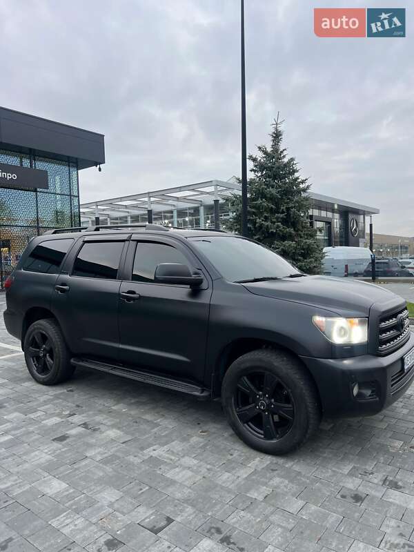 Toyota Sequoia 2008