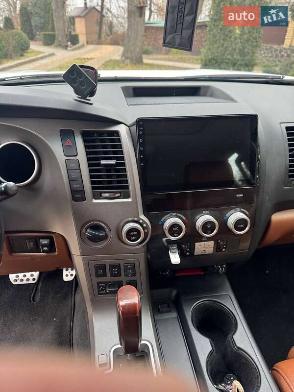 Внедорожник / Кроссовер Toyota Sequoia 2011 в Черкассах фото 15 Внедорожник / Кроссовер Toyota Sequoia 2011 в Черкассах