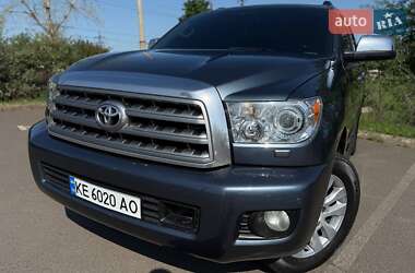 Позашляховик / Кросовер Toyota Sequoia 2010 в Кривому Розі