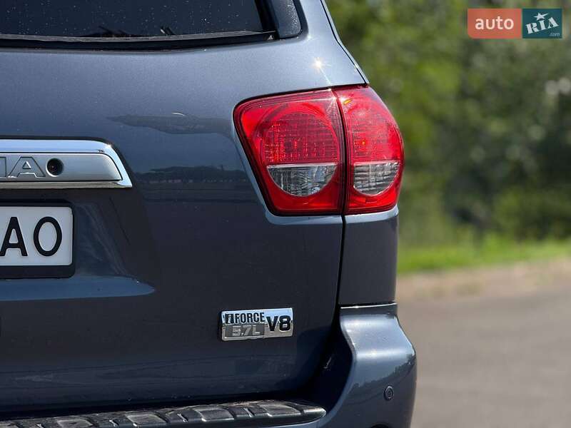 Позашляховик / Кросовер Toyota Sequoia 2010 в Кривому Розі фото 6 Позашляховик / Кросовер Toyota Sequoia 2010 в Кривому Розі