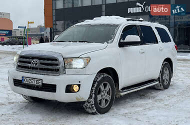 Внедорожник / Кроссовер Toyota Sequoia 2009 в Киеве