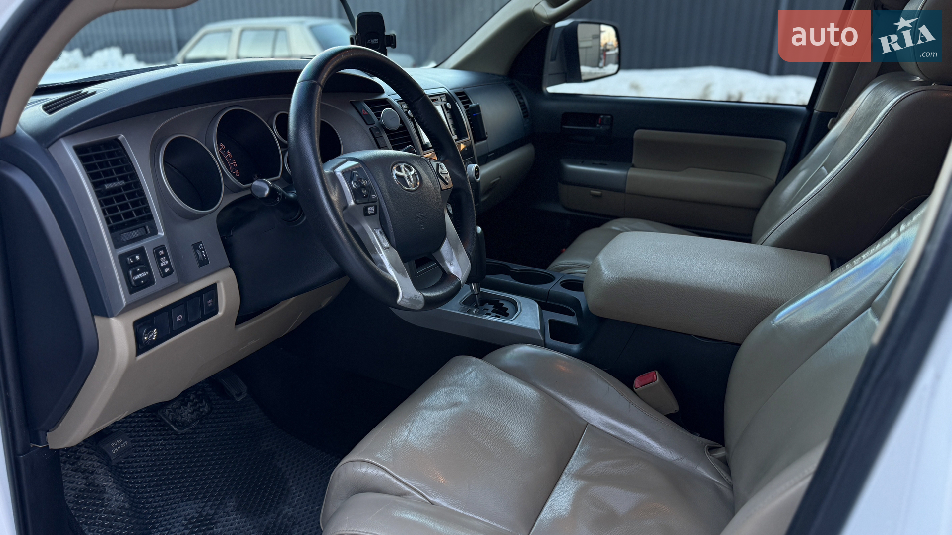 2013 Toyota Sequoia - мініатюра 7