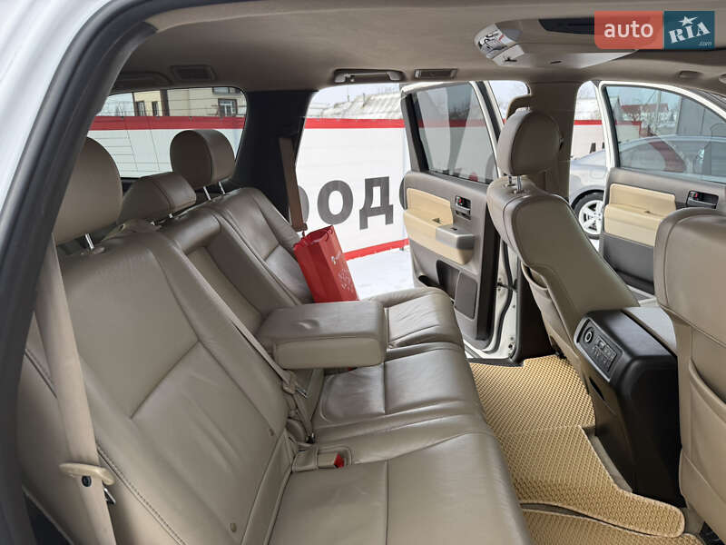 Внедорожник / Кроссовер Toyota Sequoia 2011 в Переяславе