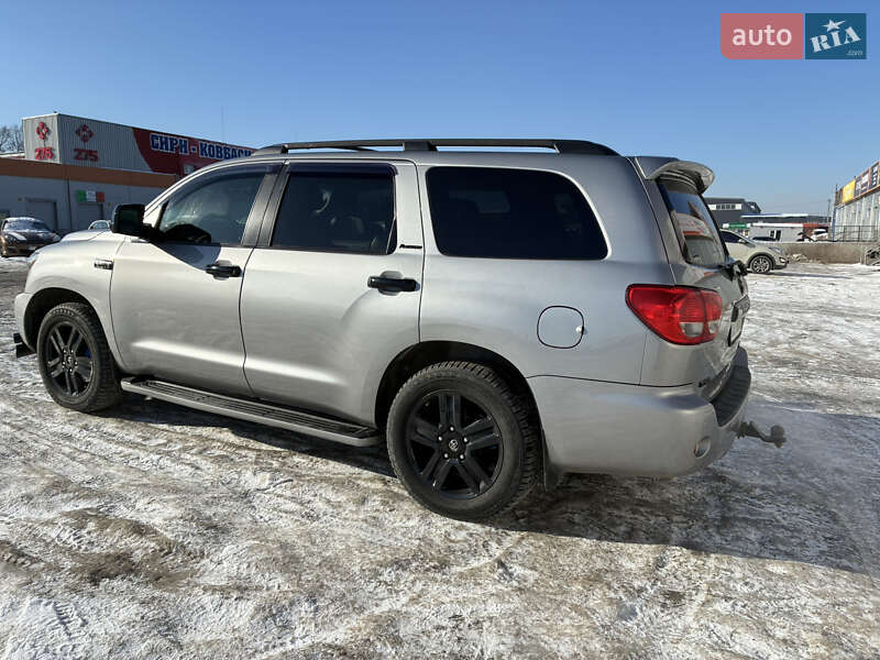 Внедорожник / Кроссовер Toyota Sequoia 2008 в Киеве
