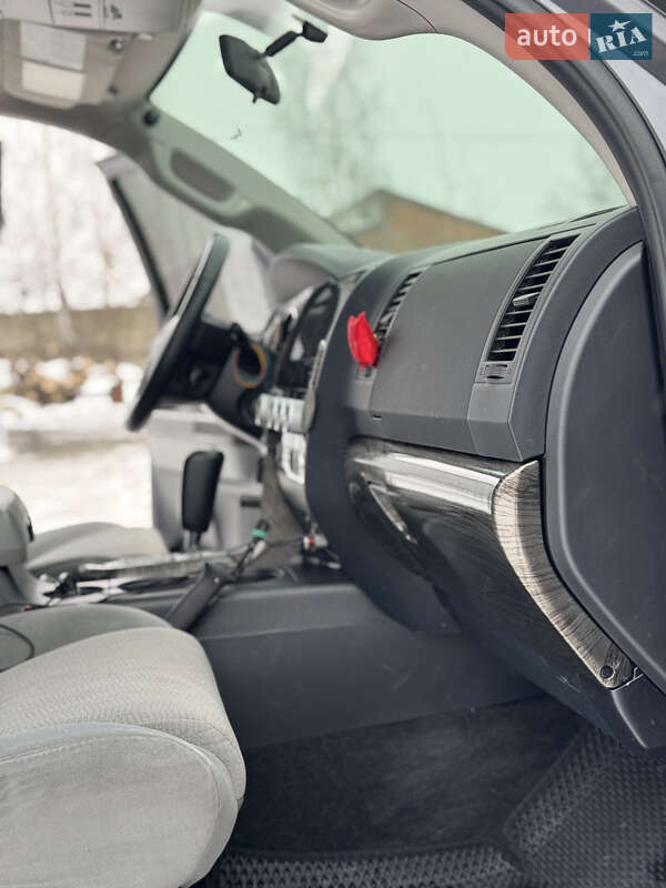 Внедорожник / Кроссовер Toyota Sequoia 2013 в Луцке