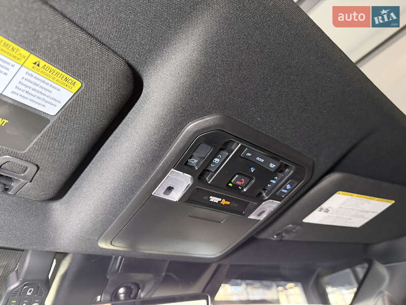 Внедорожник / Кроссовер Toyota Sequoia 2024 в Киеве