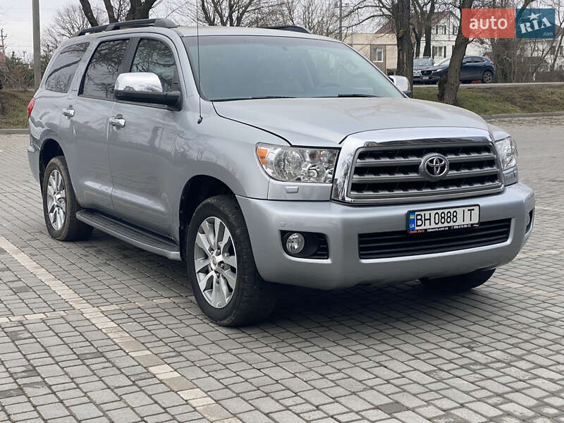 Внедорожник / Кроссовер Toyota Sequoia 2015 в Одессе
