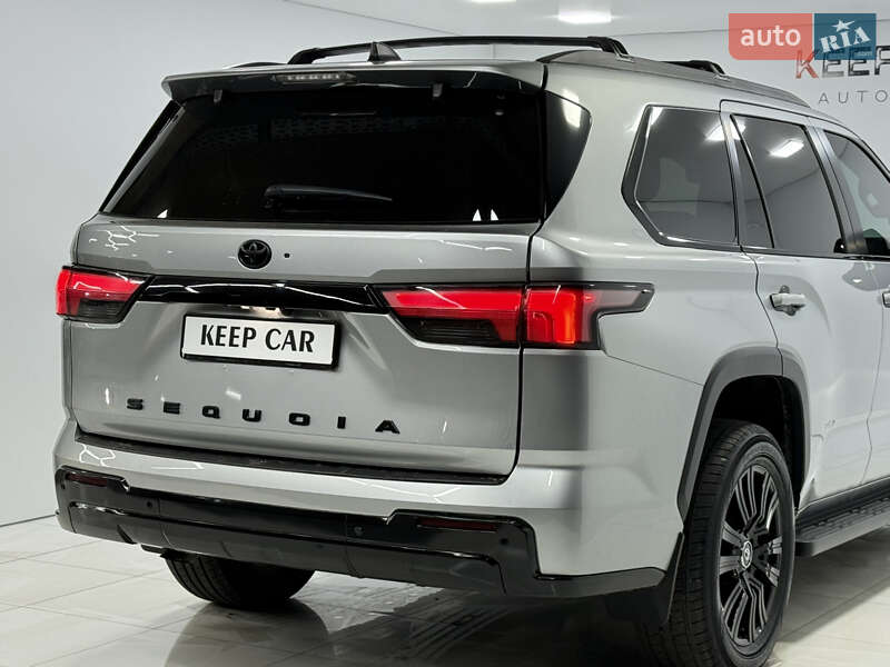 Внедорожник / Кроссовер Toyota Sequoia 2024 в Одессе