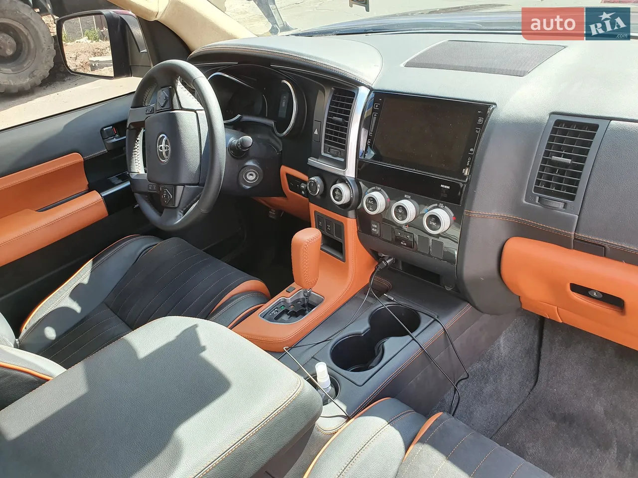 2017 Toyota Sequoia - мініатюра 70